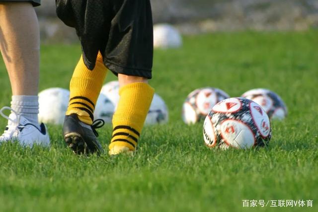 Skip：唐斯把文班亚马这个外星人打成了地球人 他不像切特怕文班